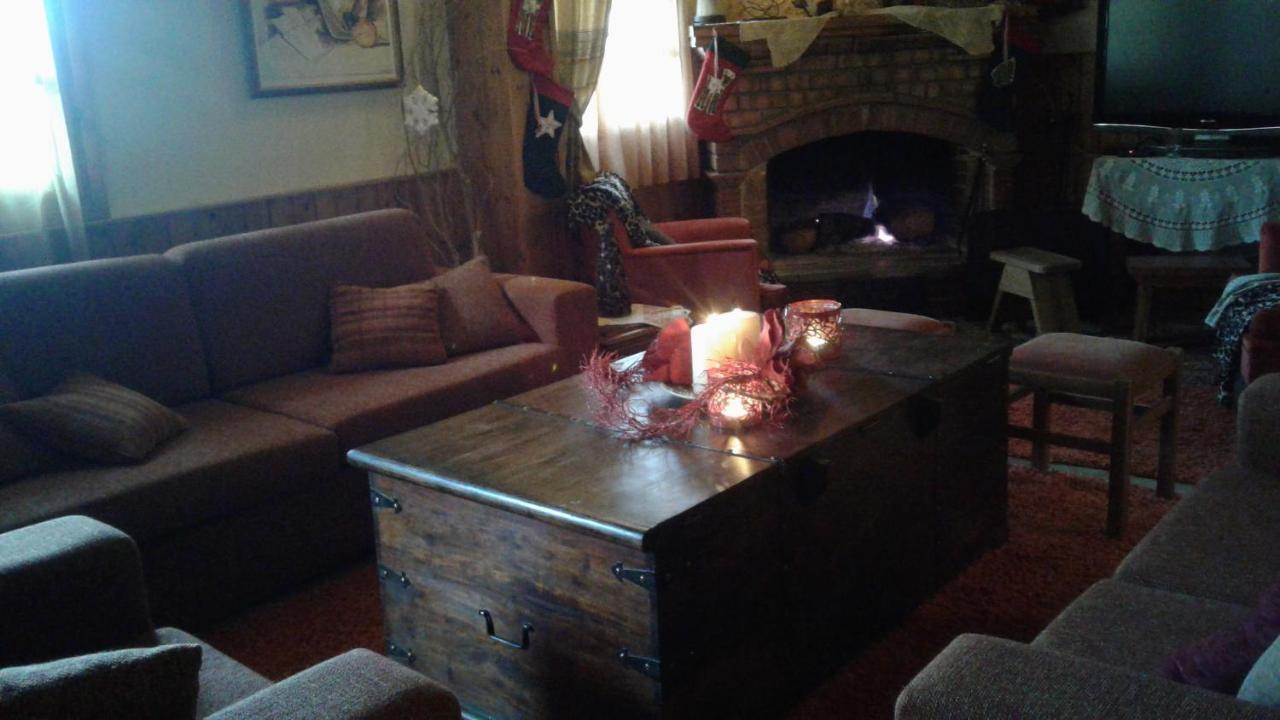 Eptálofos Guesthouse Alexandra מראה חיצוני תמונה